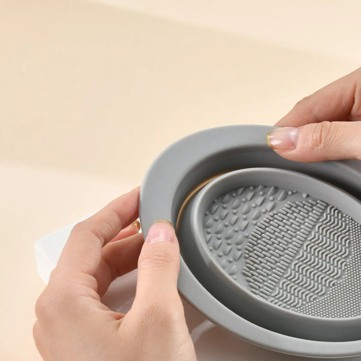 Makeup Brush Cleaning Pad & Bowl